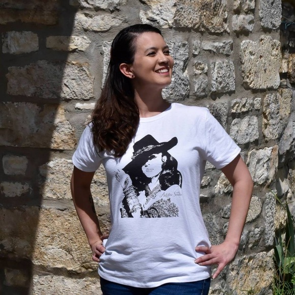 Meet your Posher, Ana - Picture 3 of 5